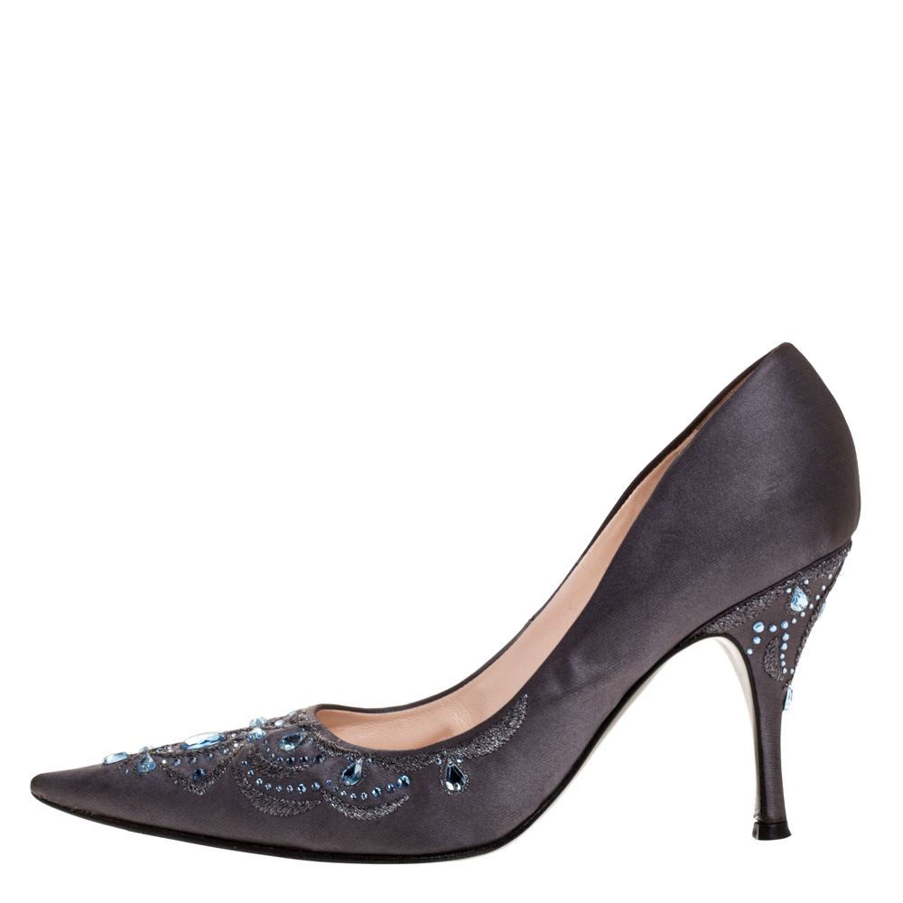 

Sergio Rossi Grey Satin Crystal Embellished Pointed Toe Pumps Size