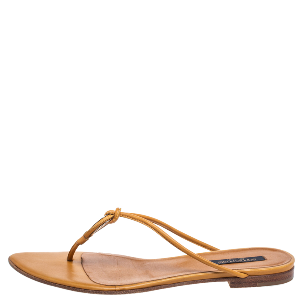 

Sergio Rossi Tan Leather Knot Detail Flat Thong Sandals Size