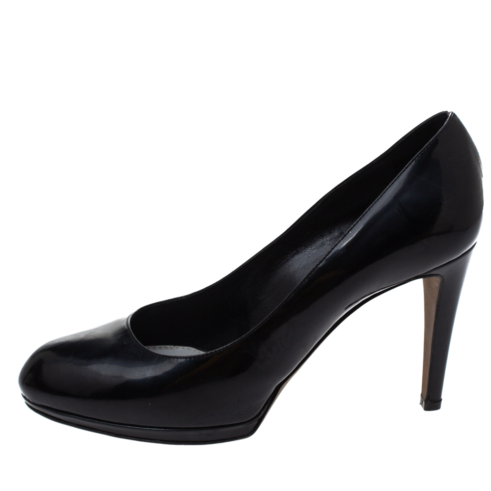 

Sergio Rossi Black Patent Leather Round Toe Pumps Size