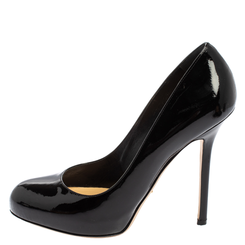 

Sergio Rossi Black Patent Leather Round Toe Pumps Size