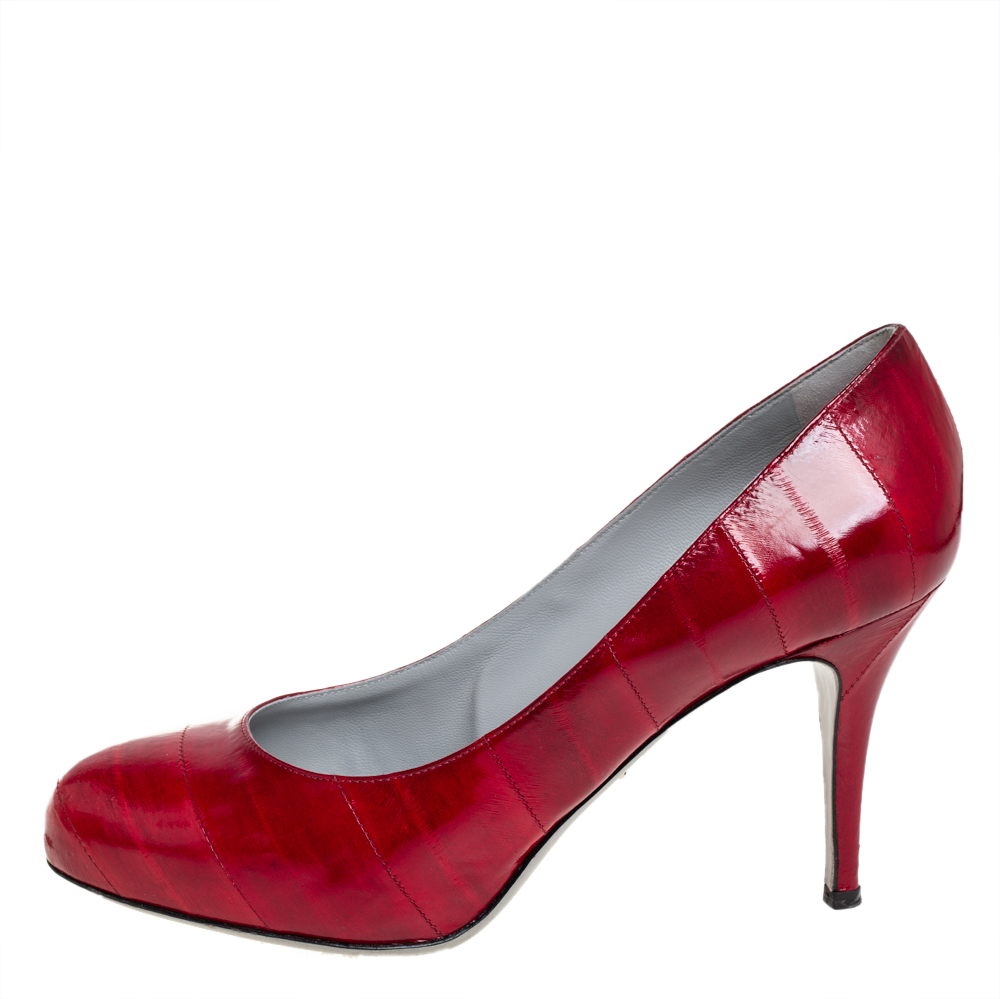

Sergio Rossi Red Patent Leather Round Toe Pumps Size