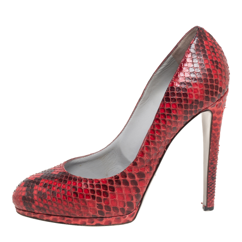 

Sergio Rossi Red Python Leather Round-Toe Pumps Size