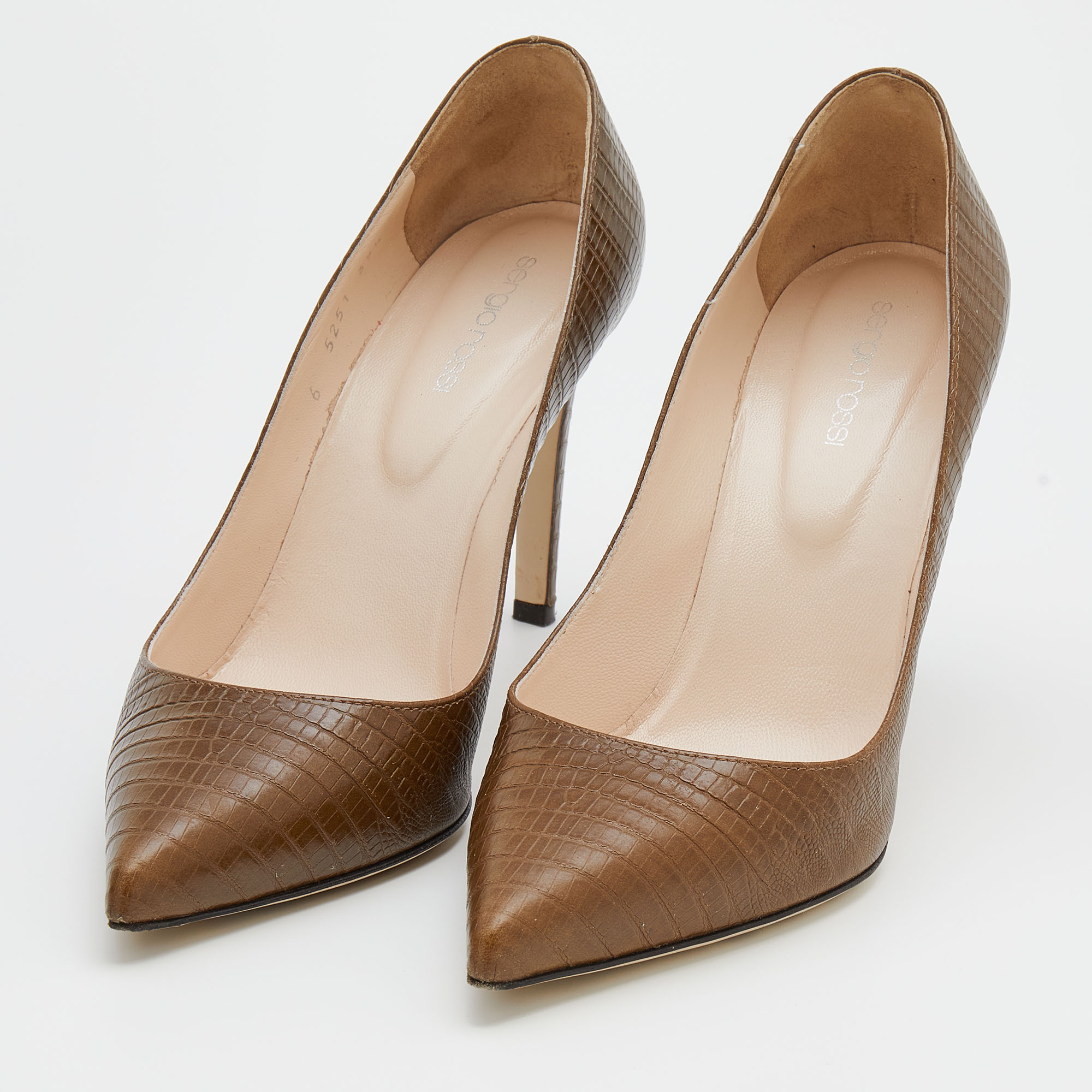 

Sergio Rossi Brown Iguana Leather Pointed Toe Pumps Size