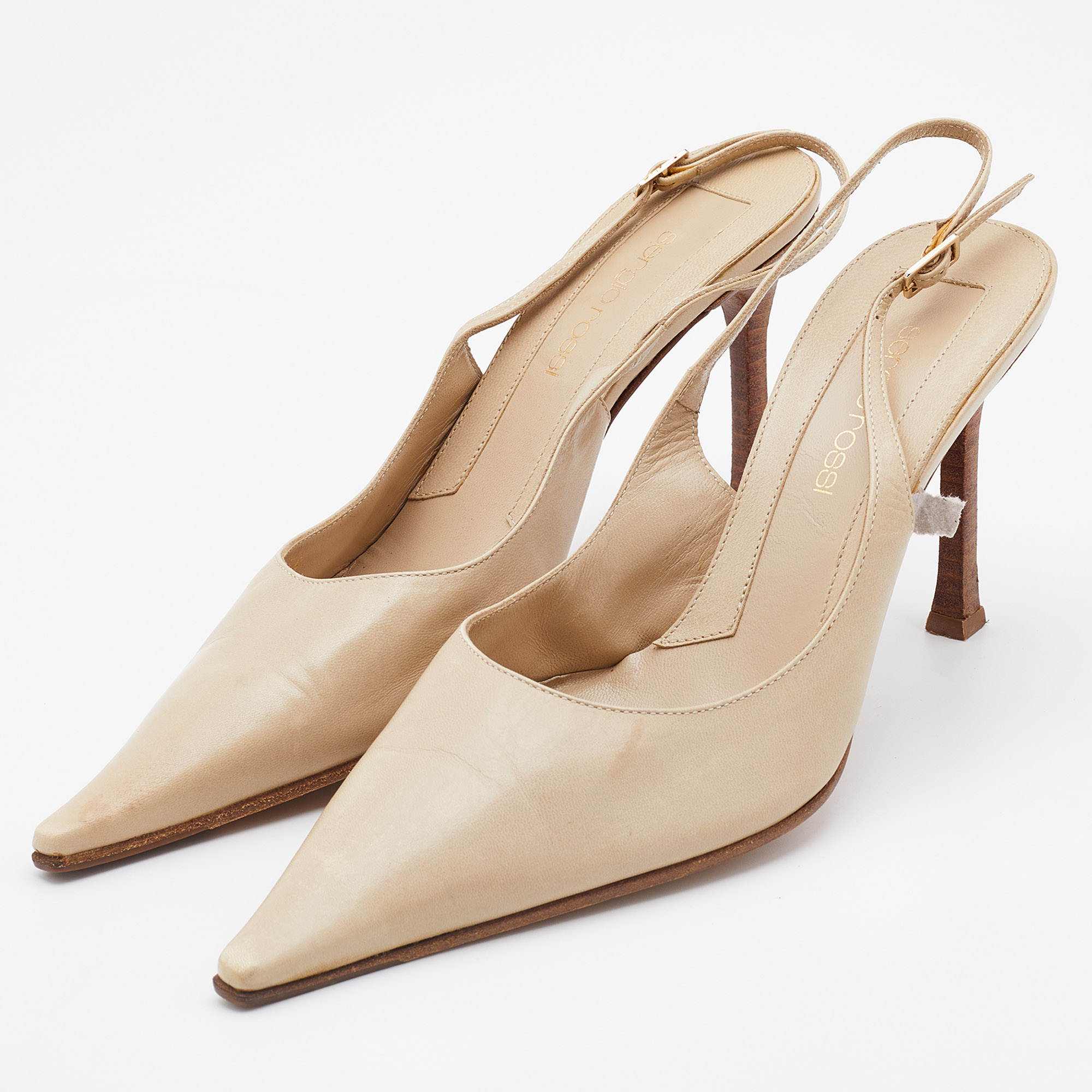 

Sergio Rossi Cream Leather Pointed Toe Slingback Pumps Size