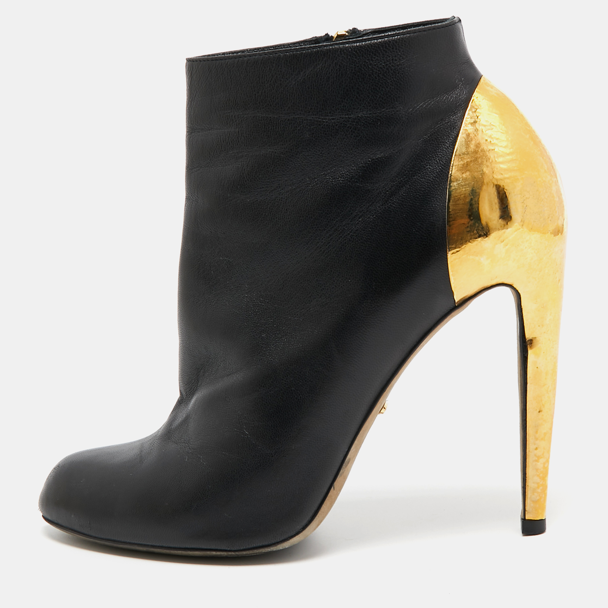 

Sergio Rossi Black Leather Ankle Booties Size