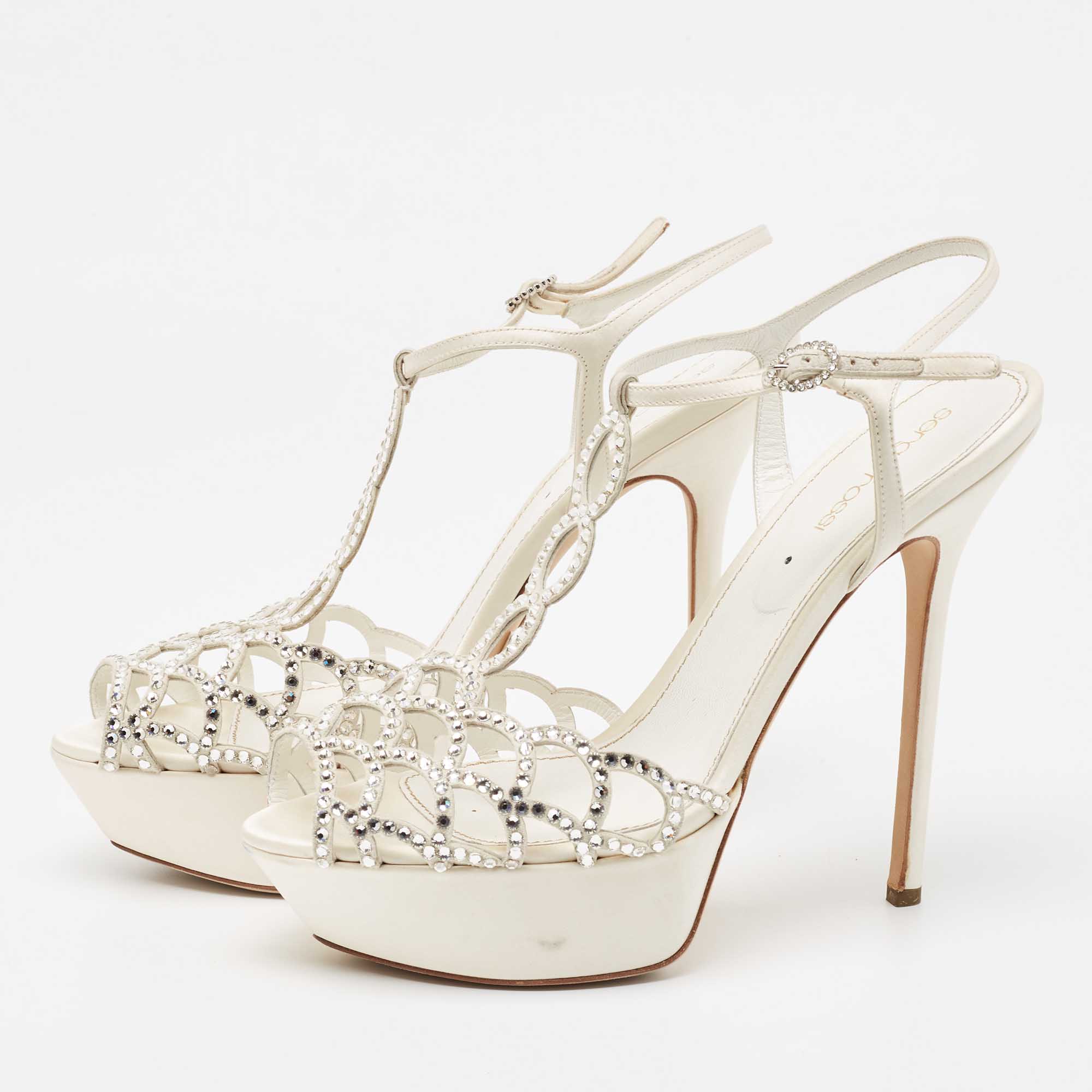 

Sergio Rossi White Satin and Suede Crystal Embellished Strappy Scalloped Platform Sandals Size