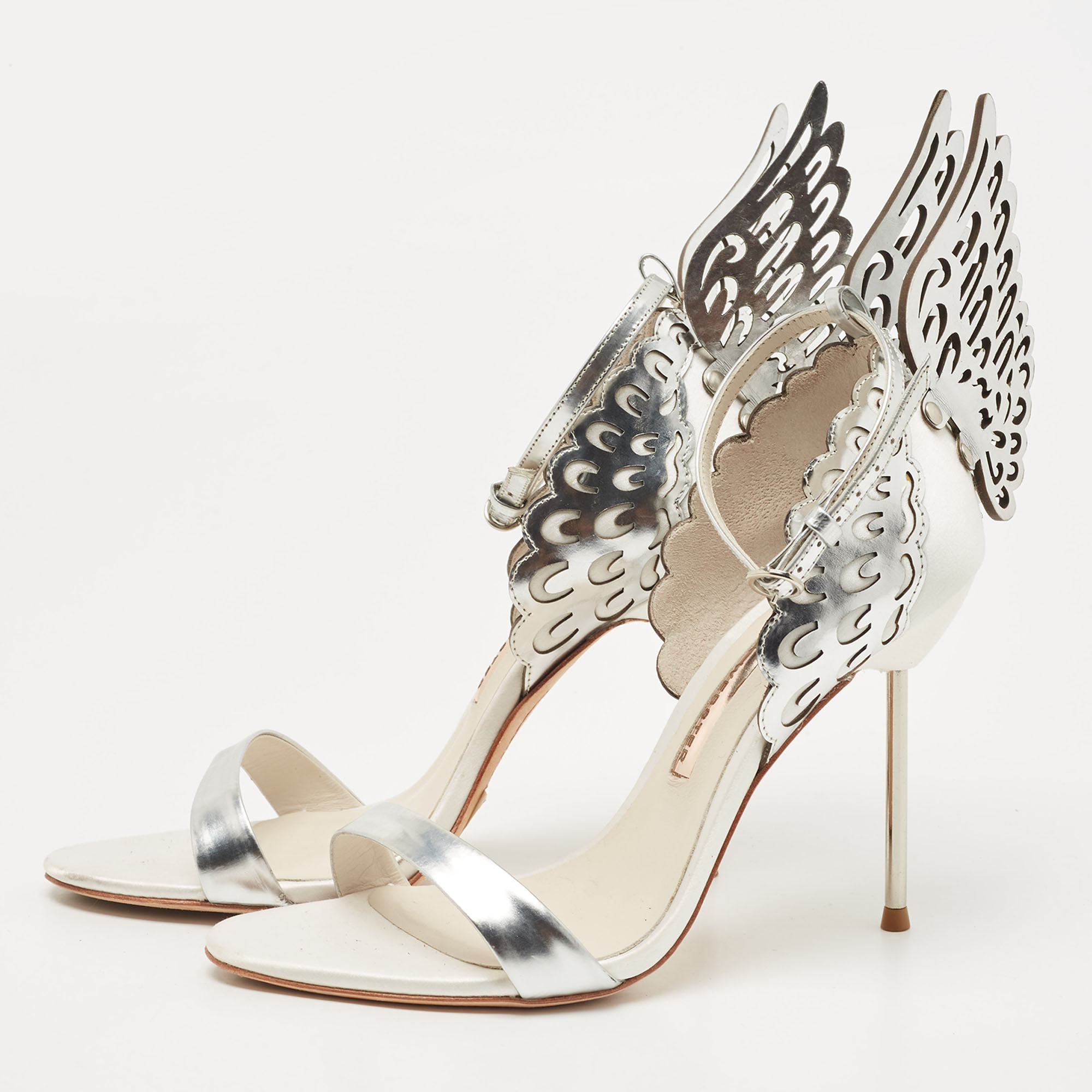 

Sophia Webster Silver/Grey Leather and Satin Chiara Sandals Size