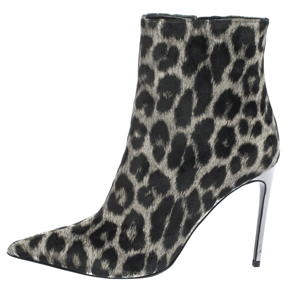 

Stella McCartney Black Leopard Print Velvet Pointed Toe Ankle Booties Size