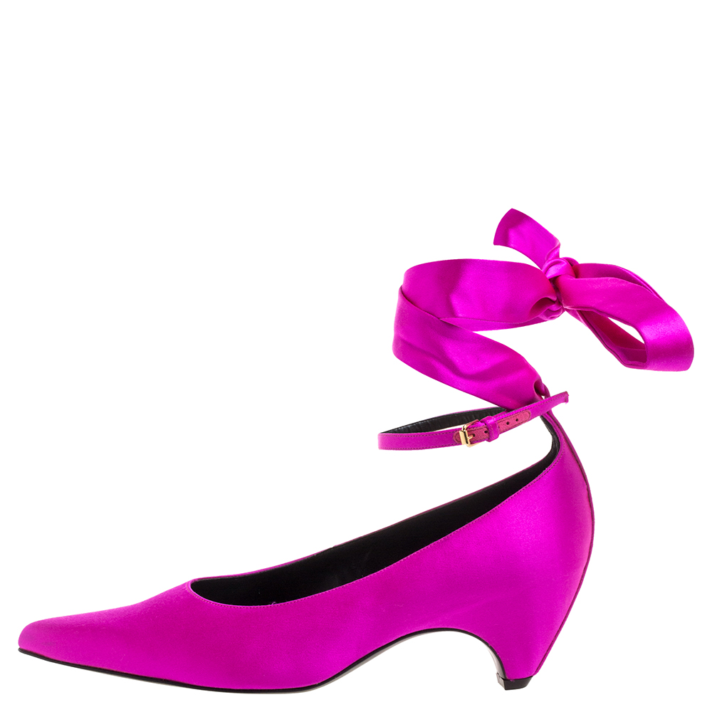 

Stella McCartney Fuchsia Satin Bow Tied Pointed Toe Pumps Size, Pink