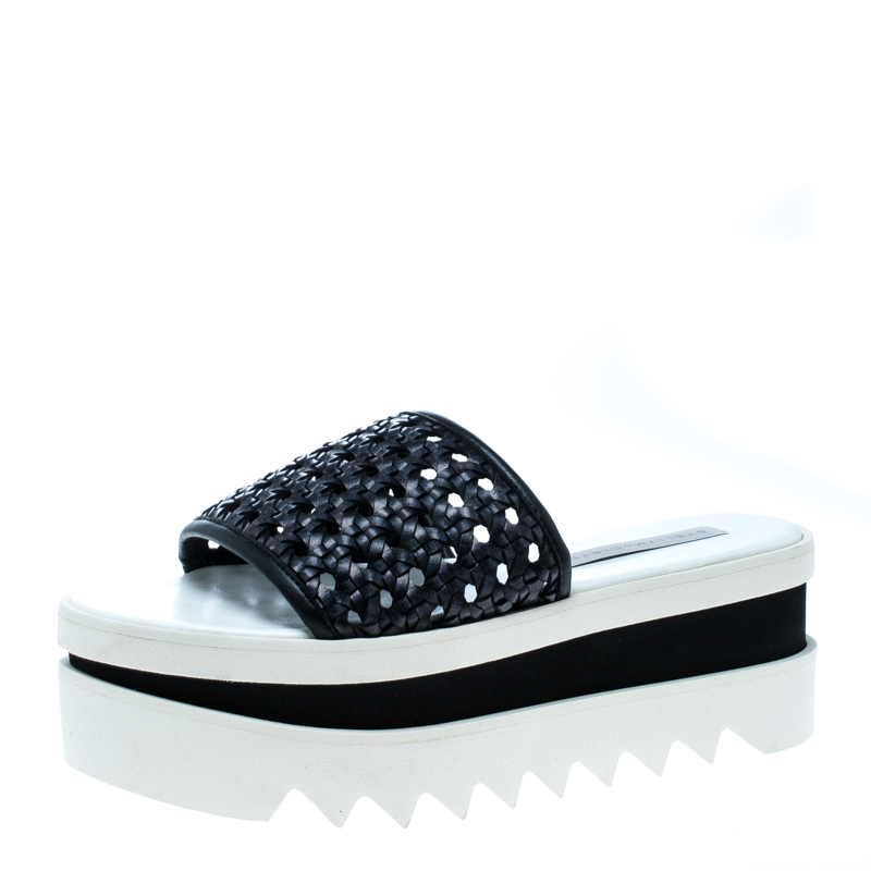 Pre Owned حذاء سلايدز ستيلا ماكرتني نعل سميك ويكر جلد مغزول صناعي أسود مقاس 37