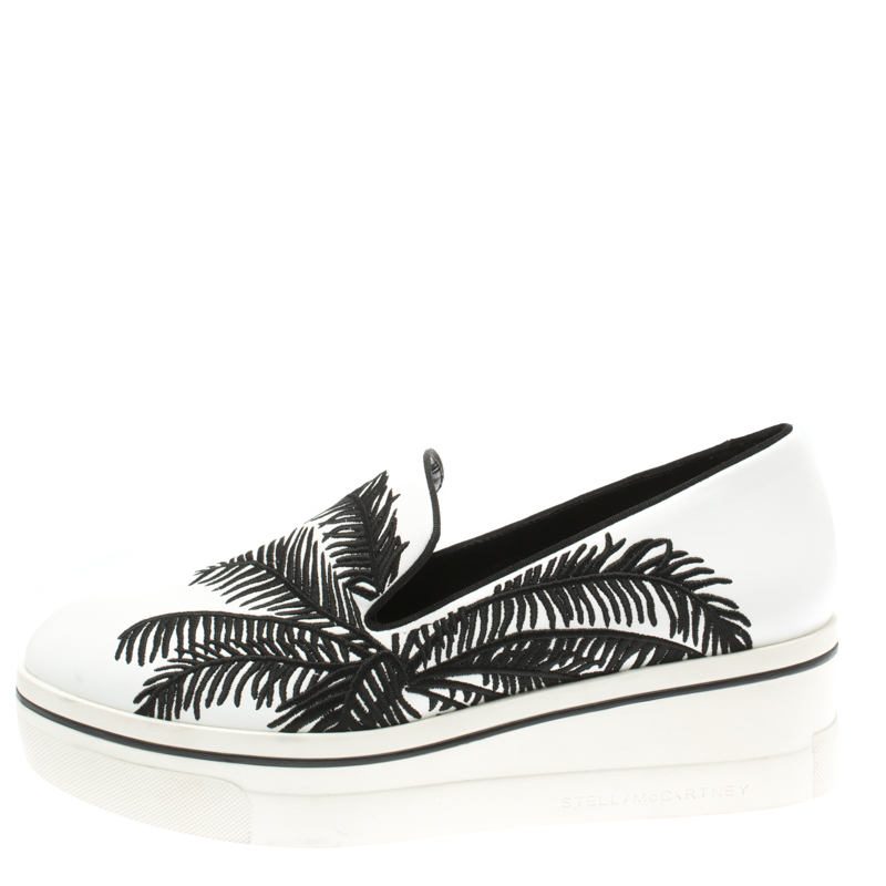 

Stella McCartney Monochrome Faux Leather Binx Palm Tree Embroidered Platform Slip On Sneakers Size, White