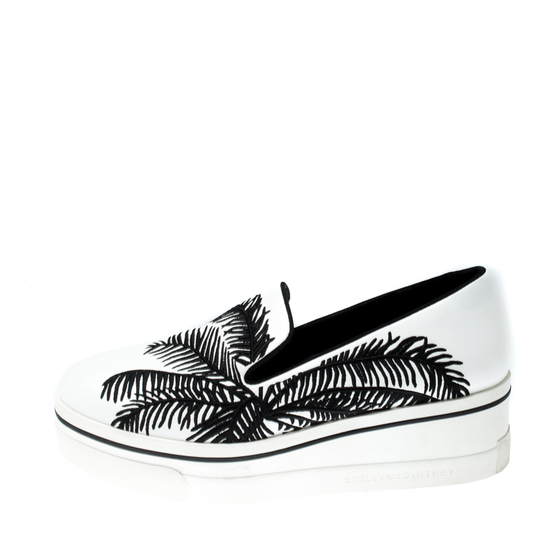 

Stella McCartney Monochrome Faux Leather Binx Palm Tree Embroidered Platform Slip On Sneakers Size, White