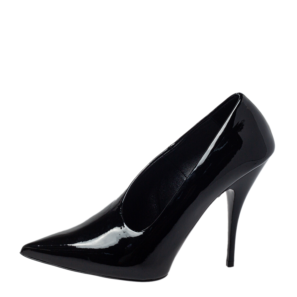 

Stella McCartney Black Faux Patent Leather V Neck Pointed Toe Pumps Size