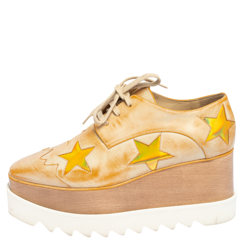 

Stella McCartney Beige Faux Leather Elyse Star Platform Sneakers Size