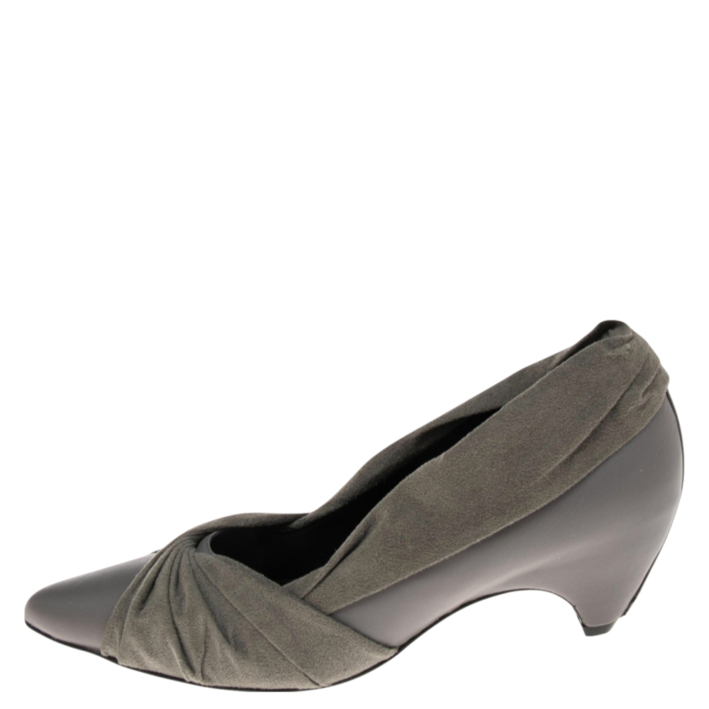 

Stella McCartney Grey Faux Suede And Faux Leather Pointed Toe Pumps Size