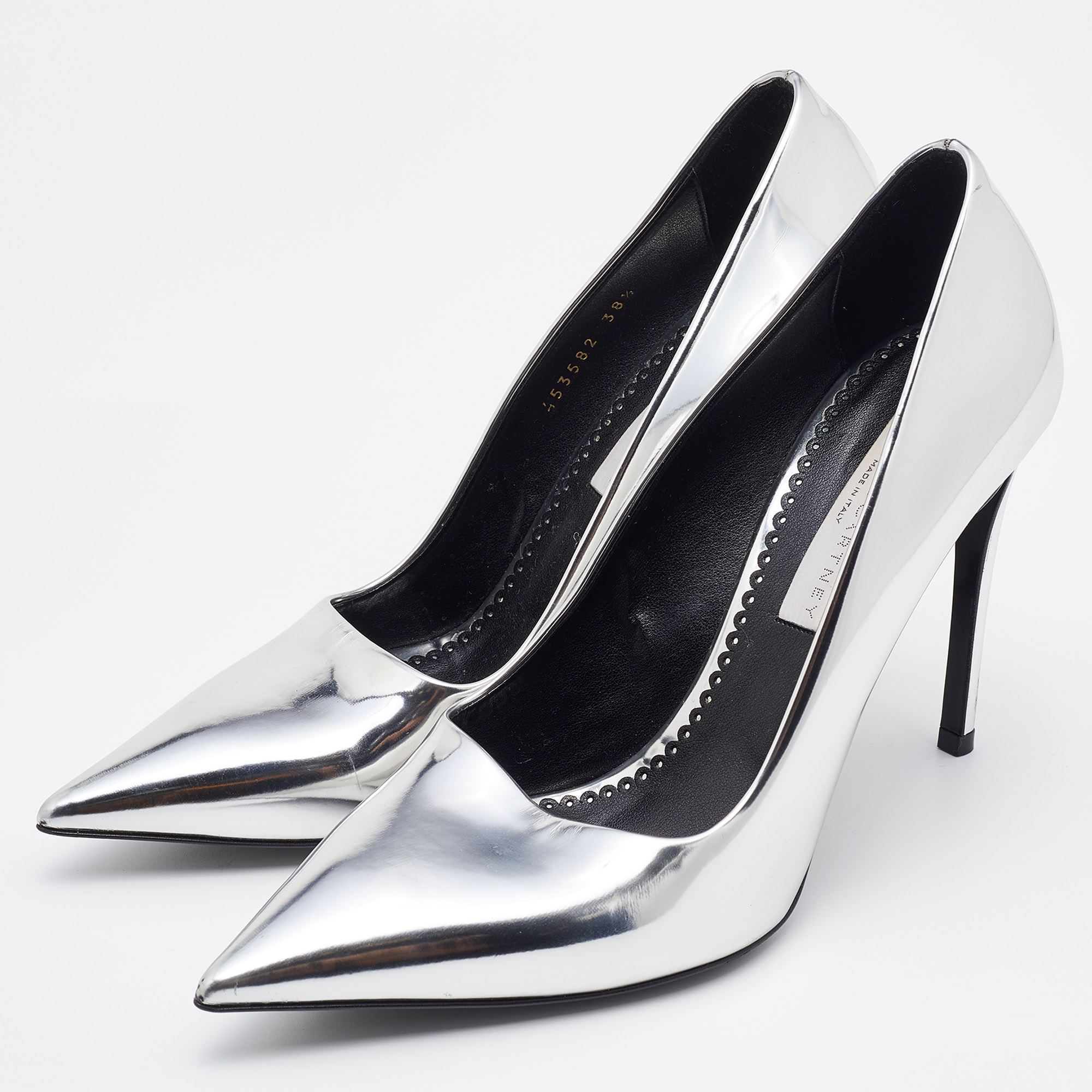 

Stella McCartney Silver Faux Patent Leather Pointed Toe Pumps Size