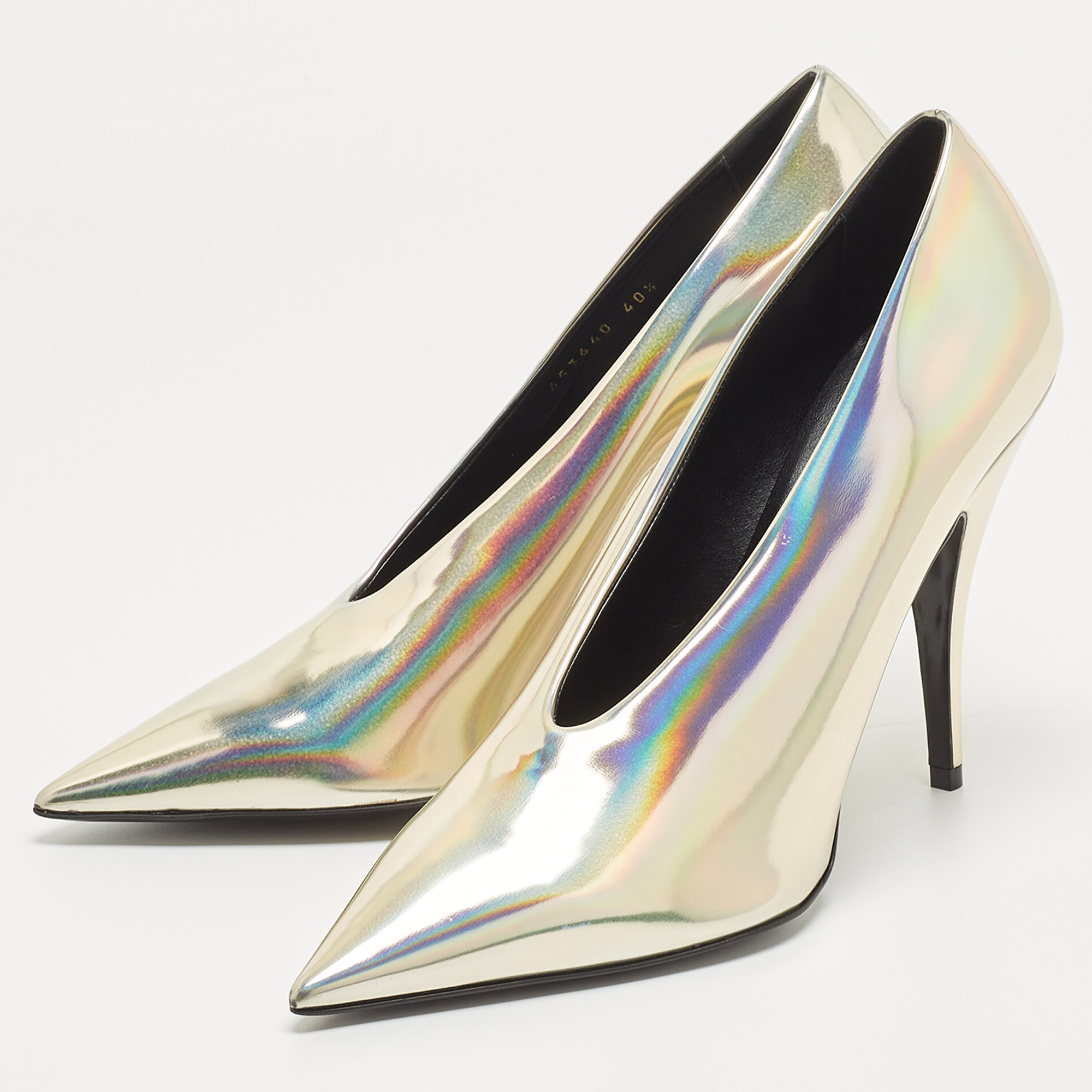 

Stella McCartney Iridescent Patent Pointed Toe Pumps Size, Multicolor