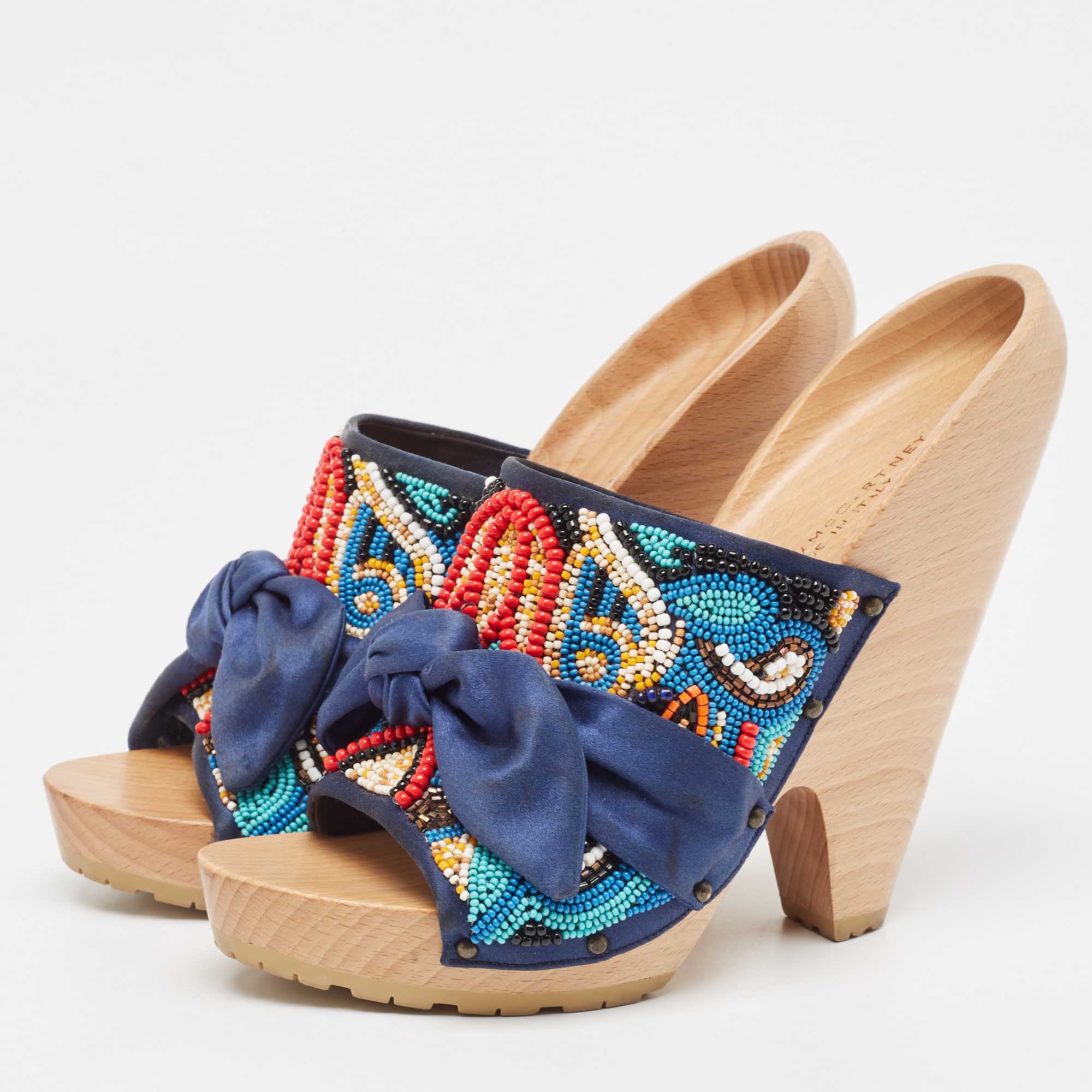 

Stella McCartney Navy Blue Satin and Beads Block Heel Sandals Size