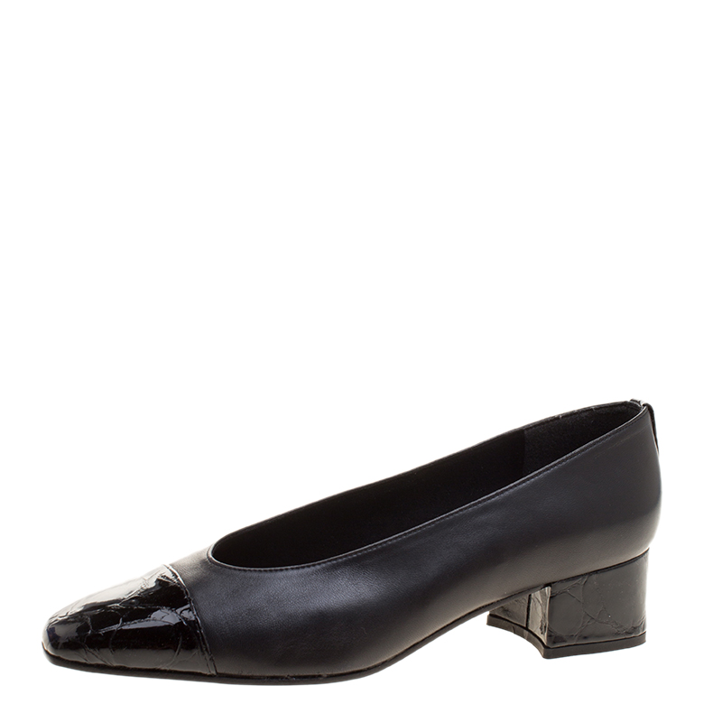 Stuart Weitzman Black Leather with Embossed Croc Cap Toe Pumps Size 38