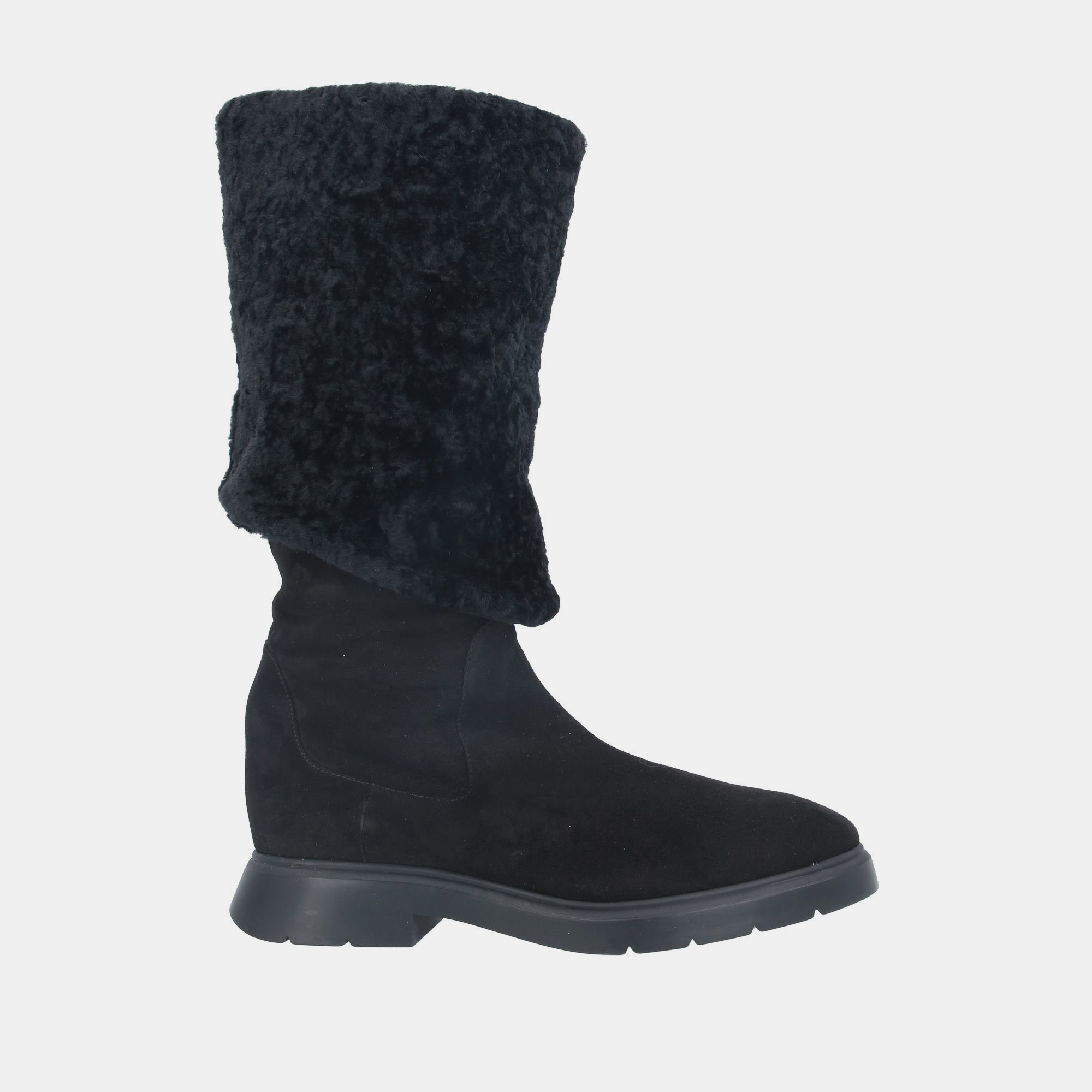 

Stuart Weitzman Shearling and Suede Snow Boots, Black