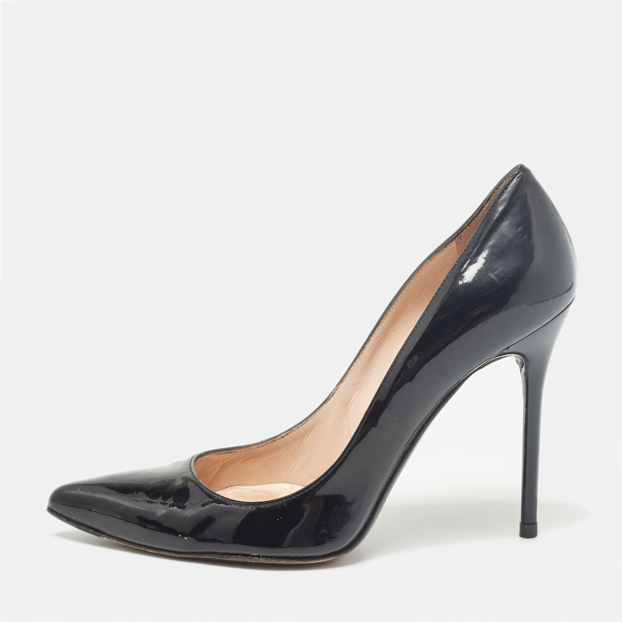 

Stuart Weitzman Black Patent Leather Pointed Toe Pumps Size