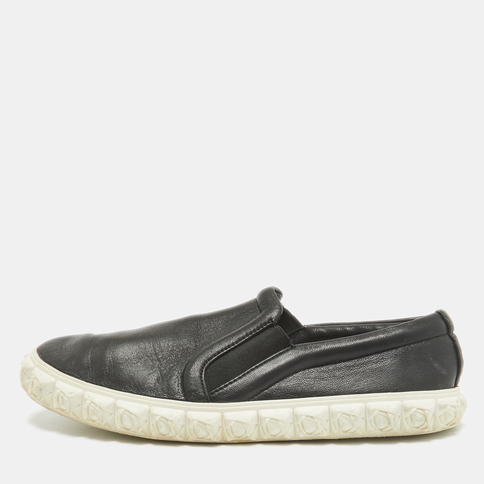 

Stuart Weitzman Black Leather Slip On Sneakers Size