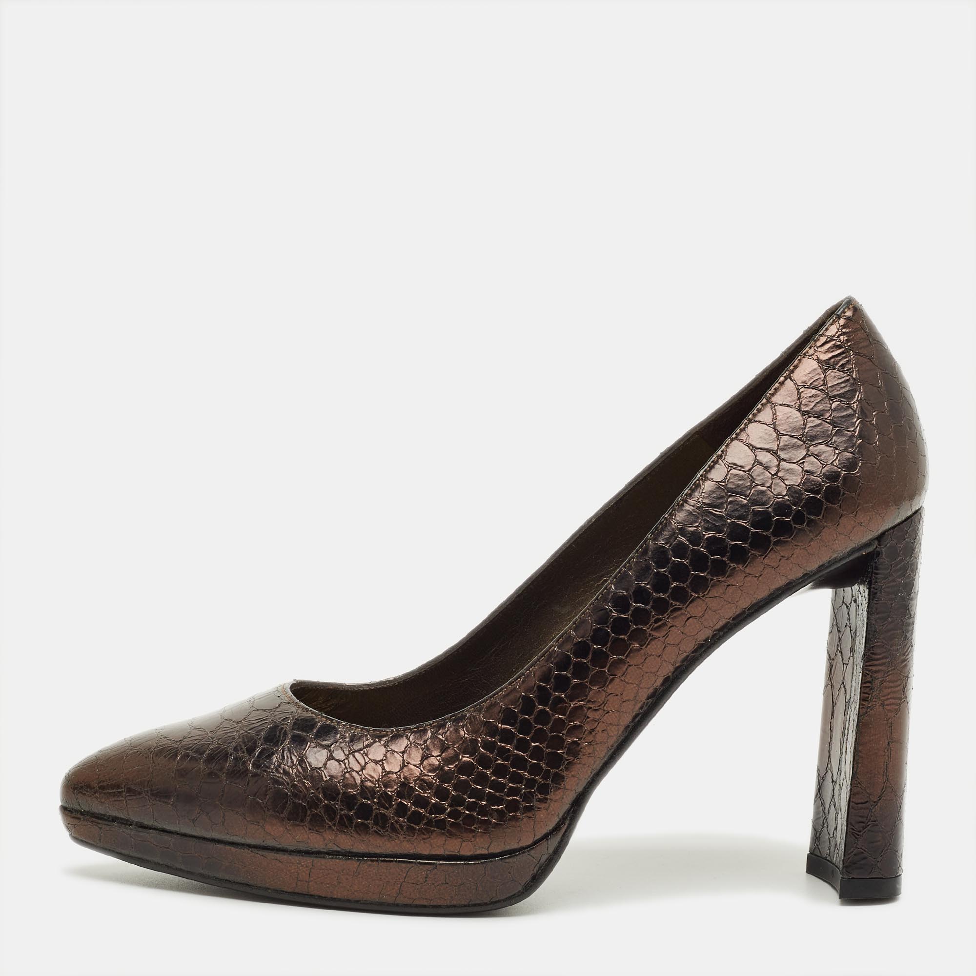 

Stuart Weitzman Metallic Python Embossed Leather Platform Pumps Size