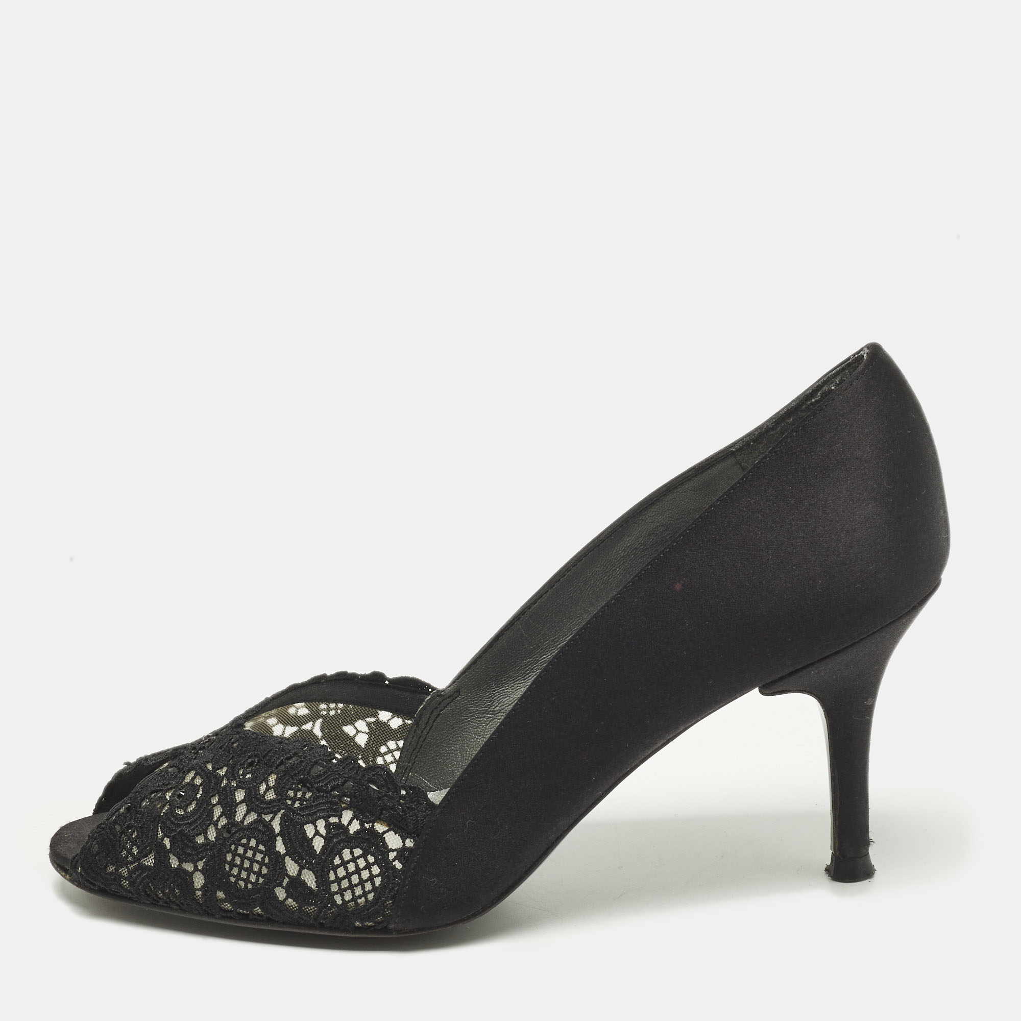 Pre-owned Stuart Weitzman Chantelle Size 38.5 Black Lace And Satin Peep Toe Pumps