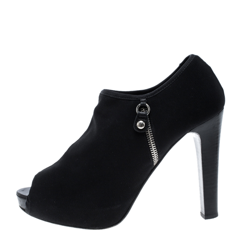 

Stuart Weitzman Black Mesh Faux Zipper Peep Toe Ankle Boots Size