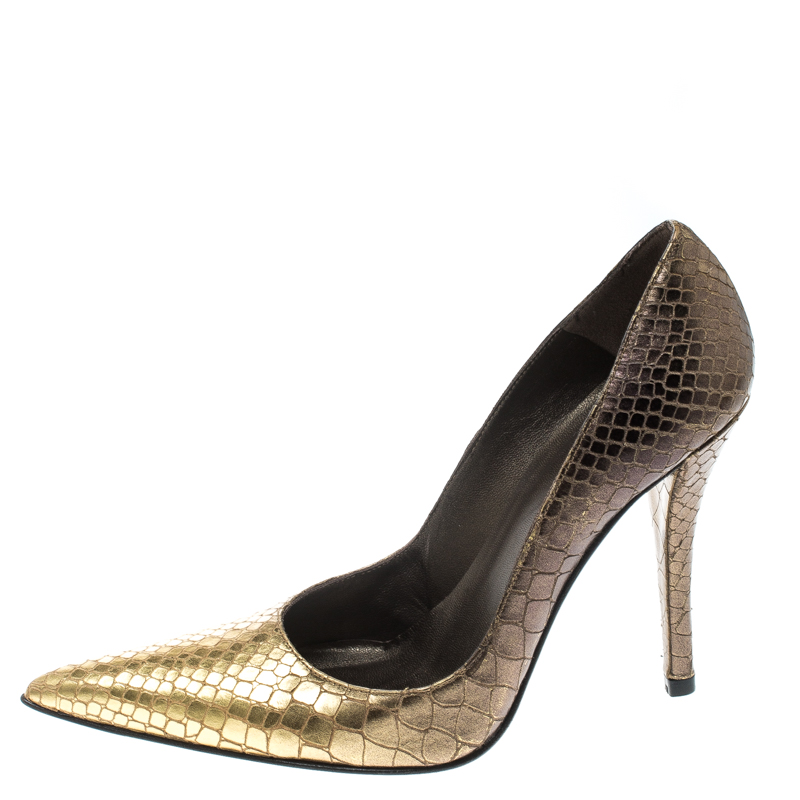 

Stuart Weitzman Two Tone Python Embossed Leather Pointed Toe Pumps Size, Gold