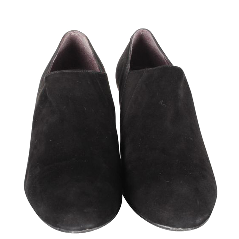 

Stuart Weitzman Black Suede Boots Size