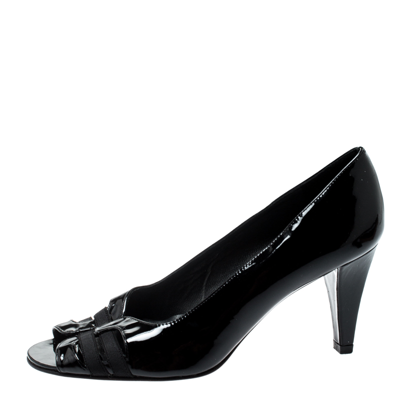 

Stuart Weitzman Black Patent Leather Peep Toe Pumps Size