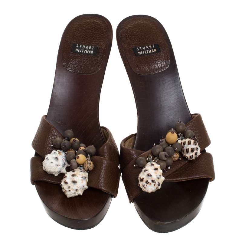 Pre-owned Stuart Weitzman Brown Leather Conch Shell And Bead Embellished Wooden Platform Sandals Size 37