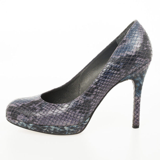 

Stuart Weitzman Python Embossed Pumps Size, Purple