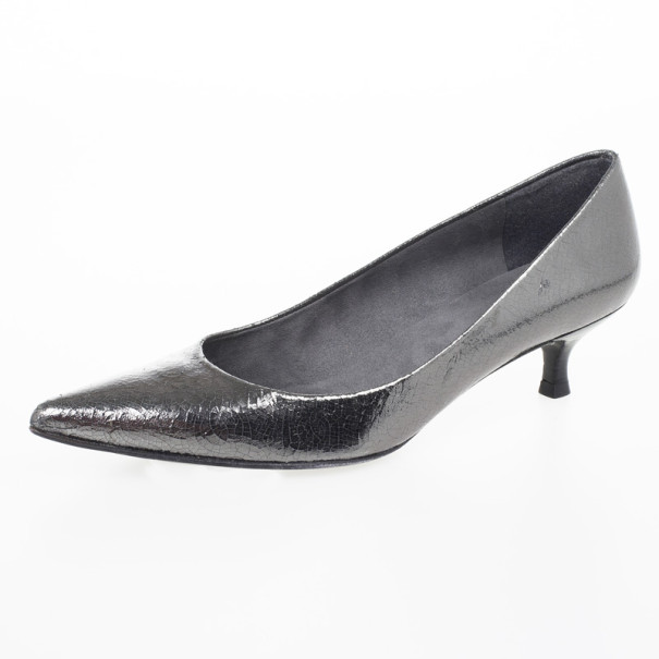 stuart weitzman low heel pumps