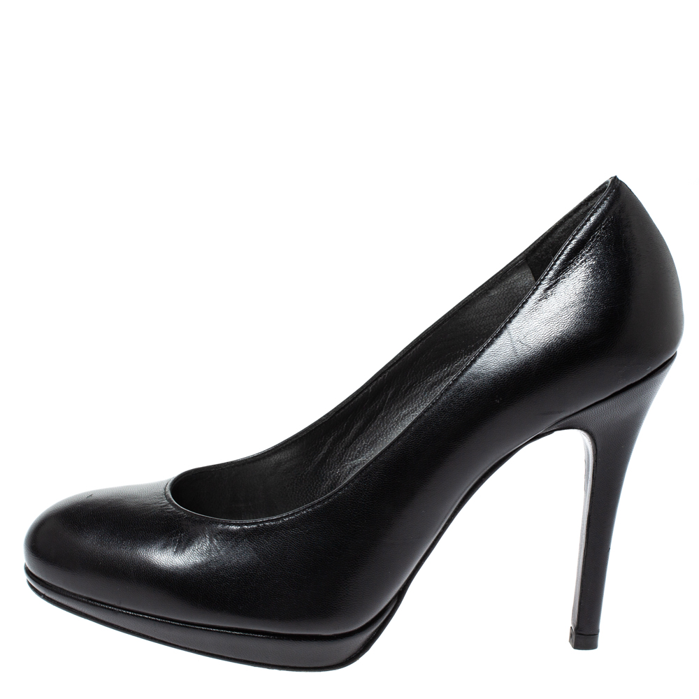 

Stuart Weitzman Black Leather Platform Pumps Size