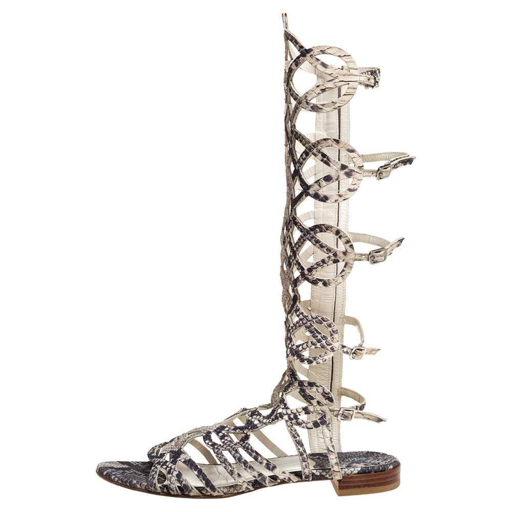 

Stuart Weitzman Grey Snakeskin Effect Leather Aphrodite Gladiator Flat Sandals Size