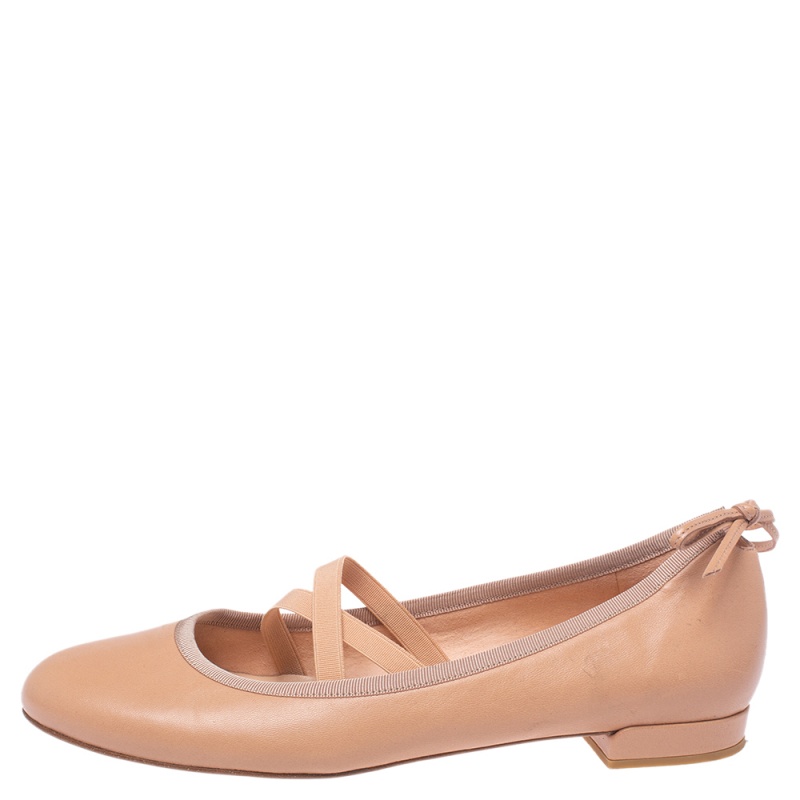 

Stuart Weitzman Nude Beige Leather Bolshoi Ballet Flats Size