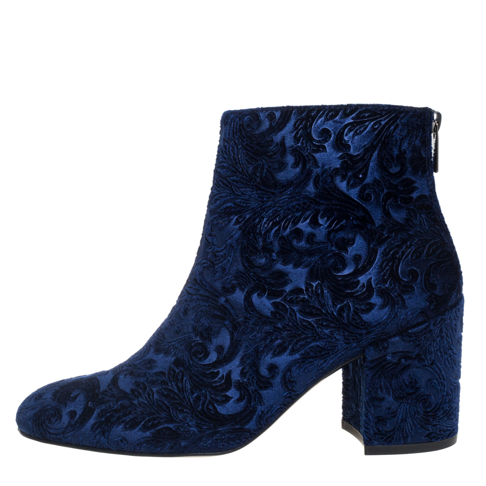 

Stuart Weitzman Blue Velvet Bacari Block Heel Ankle Boots Size