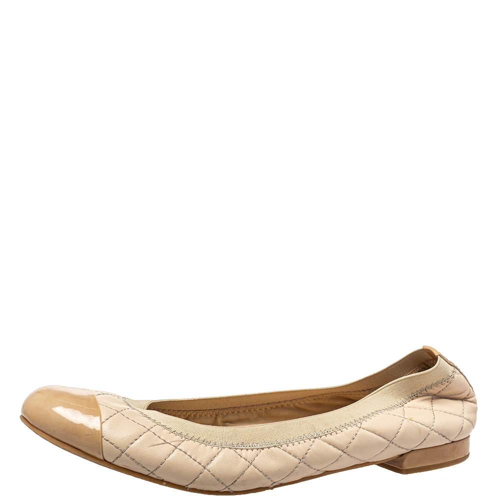 Pre-owned Stuart Weitzman Beige Leather And Patent Ballet Flats Size 38.5