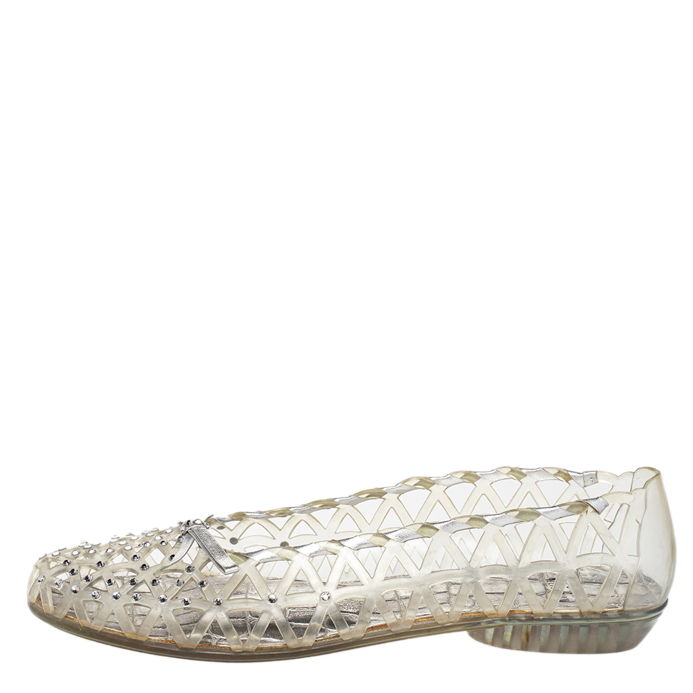 

Stuart Weitzman Silver Foil Leather And Crystal Embellished Jelly Laser Cutout Ballet Flats Size