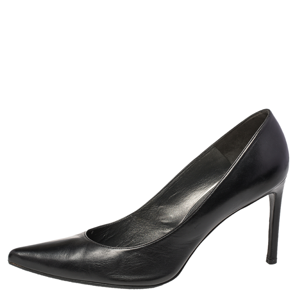 

Stuart Weitzman Black Leather Pointed Toe Pumps Size