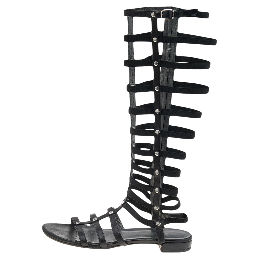 

Stuart Weitzman Black Leather Gladiator Sandals Size