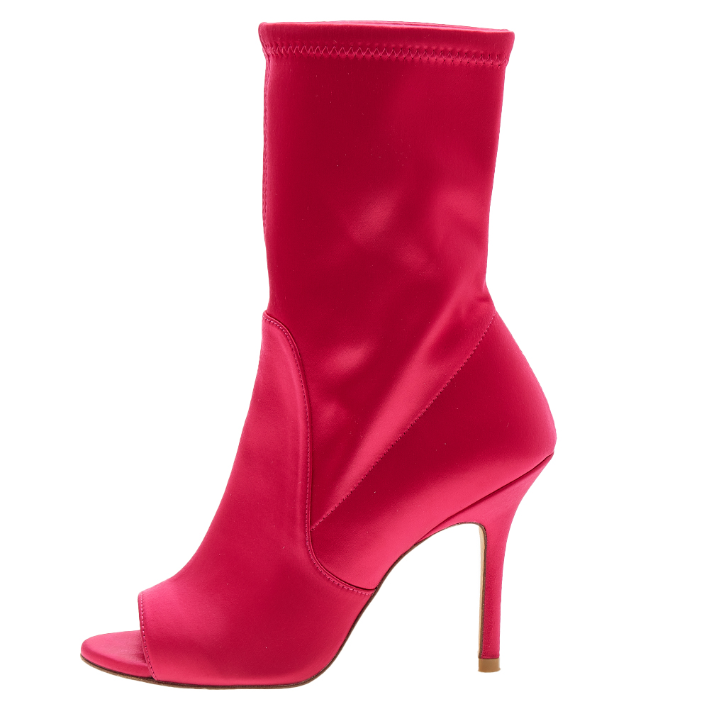 

Stuart Weitzman Fuchsia Satin Open Toe Ankle Length Boots Size, Pink