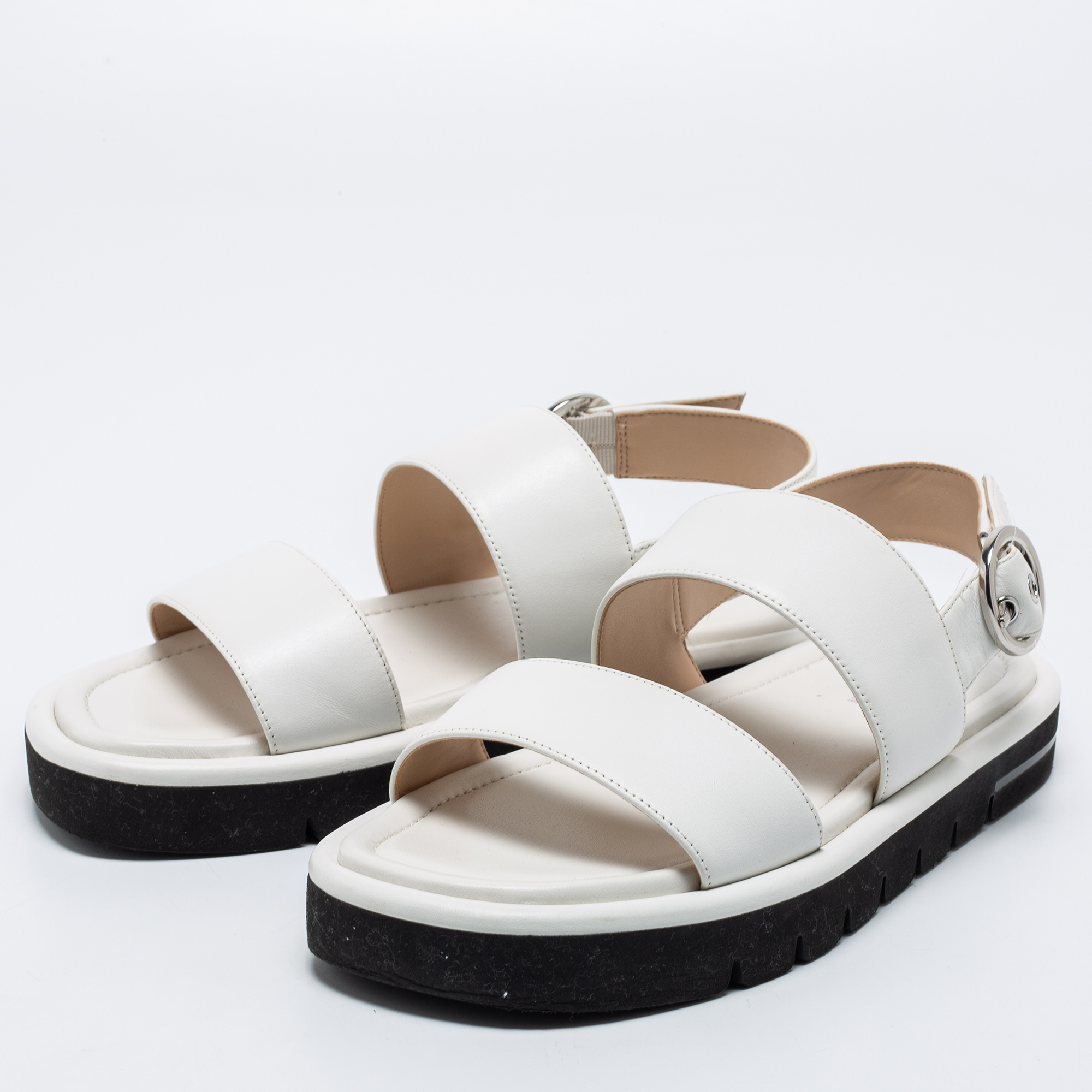 

Stuart Weitzman White Leather Flat Slingback Sandals Size