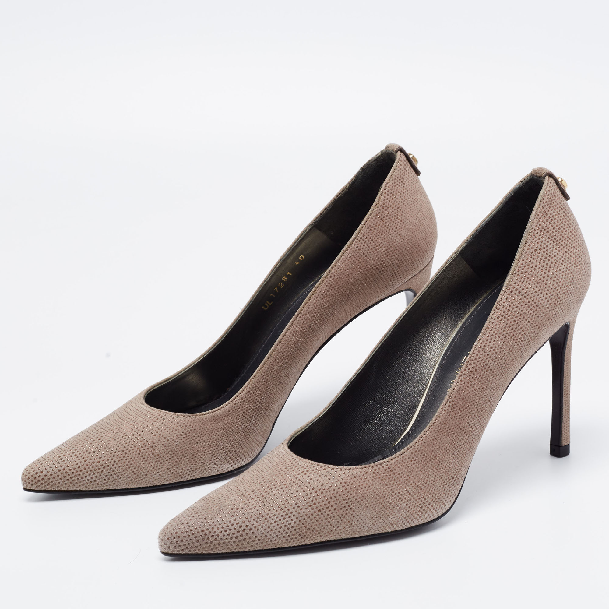 

Stuart Weitzman Grey Textured Suede Pointed Toe Pumps Size