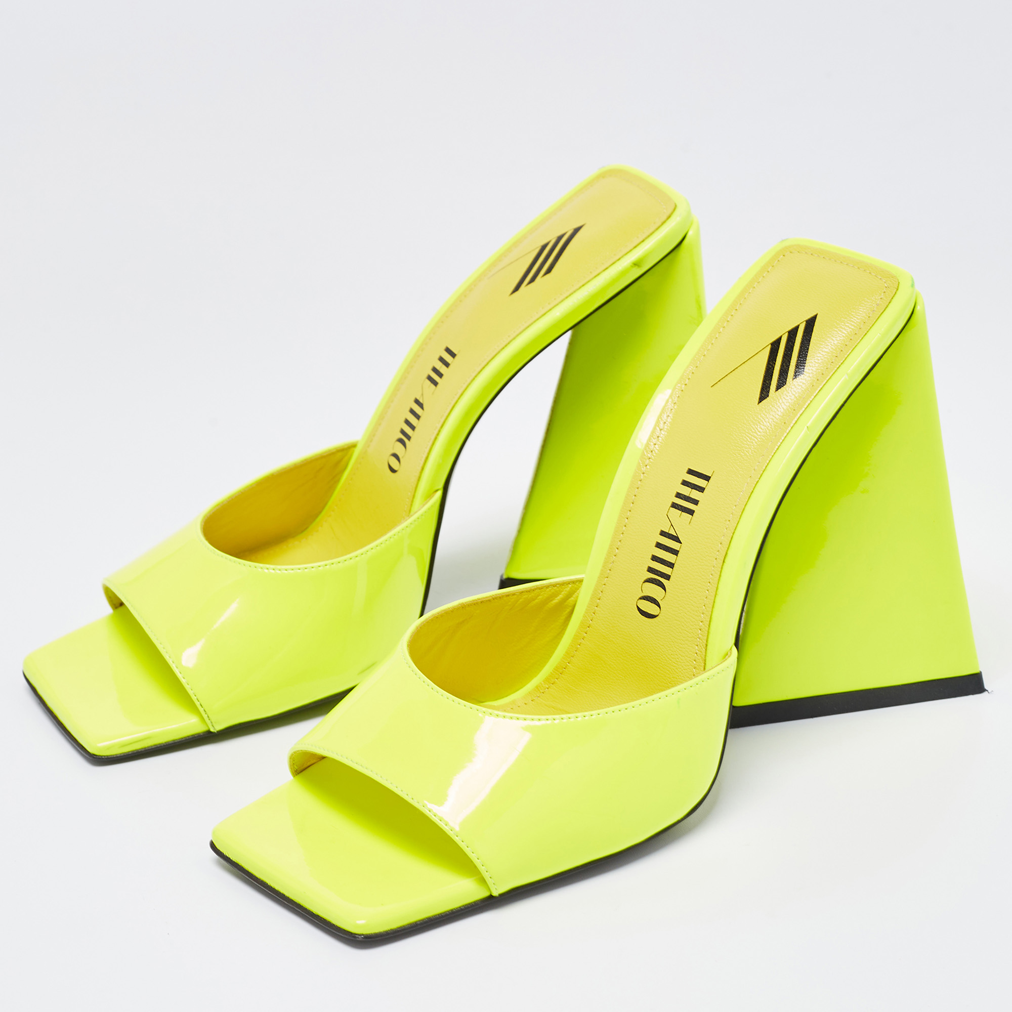 

The Attico Neon Yellow Patent Leather Devon Slide Sandals Size
