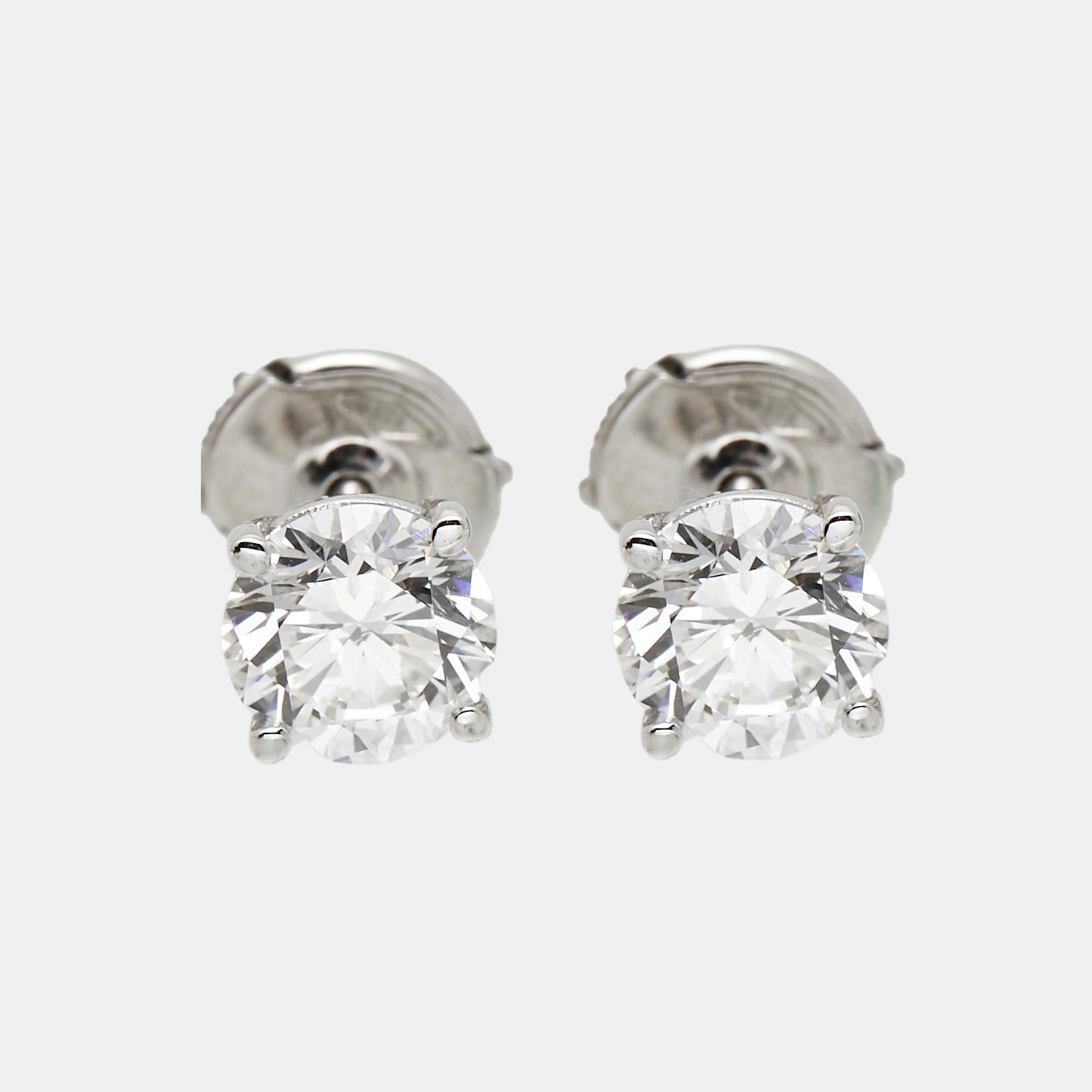 

18k White Gold Classic 1.50 cts Lab Grown Diamond Stud Earrings