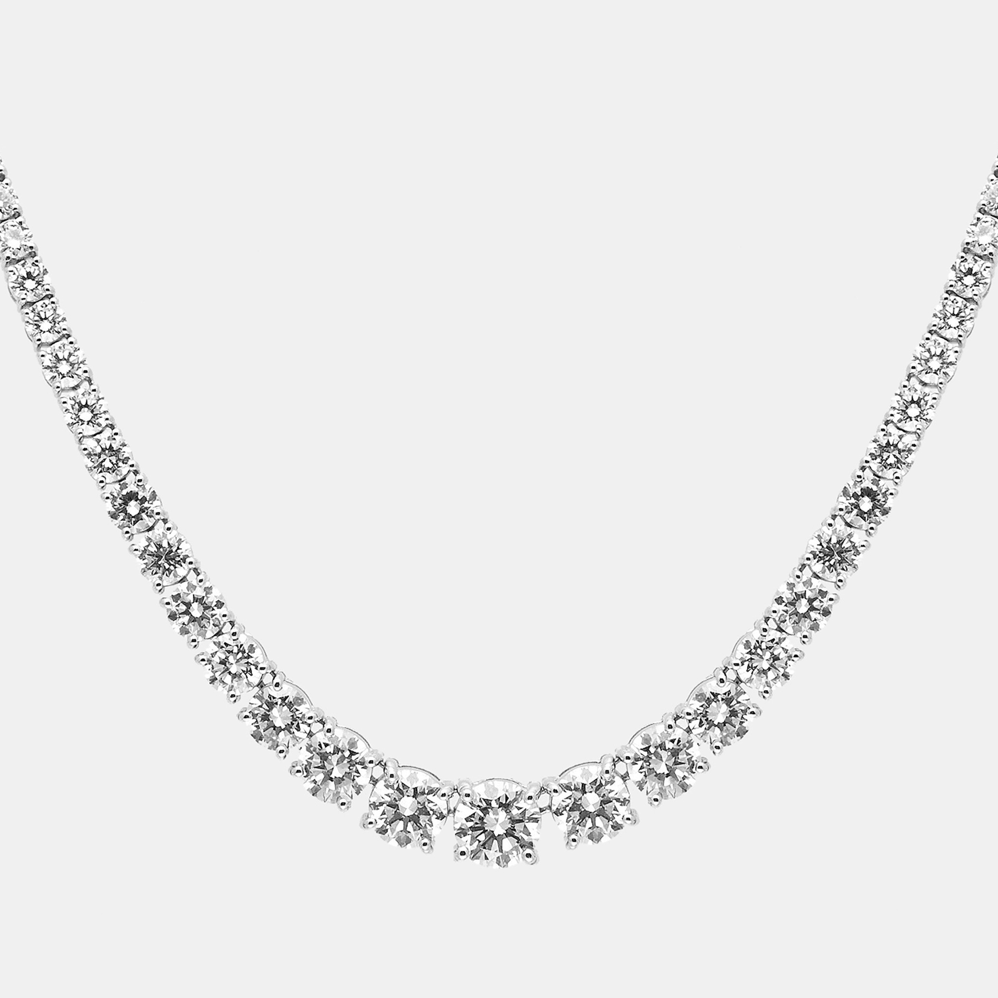 

18k White Gold Round Brilliant Cut Lab Grown Diamonds Graduating Necklace (Approx 10.35 ct)