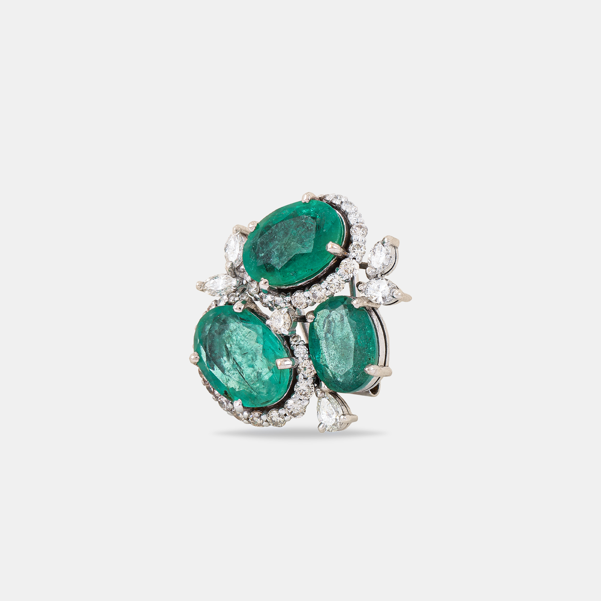 14K Gold Natural Emerald And Natural Diamond Earrings 